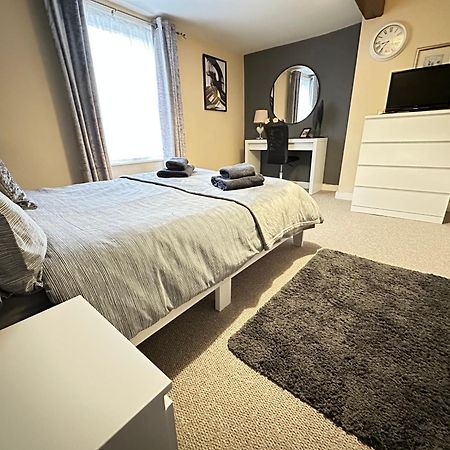 Llanidloes Townhouse-Pet-Friendly-Sleeps 6-Mid Wales Leilighet Eksteriør bilde