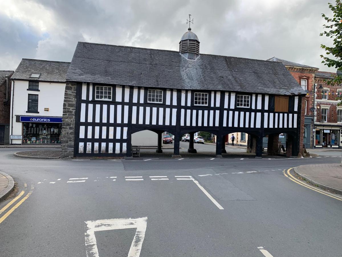 Llanidloes Townhouse-Pet-Friendly-Sleeps 6-Mid Wales Leilighet Eksteriør bilde