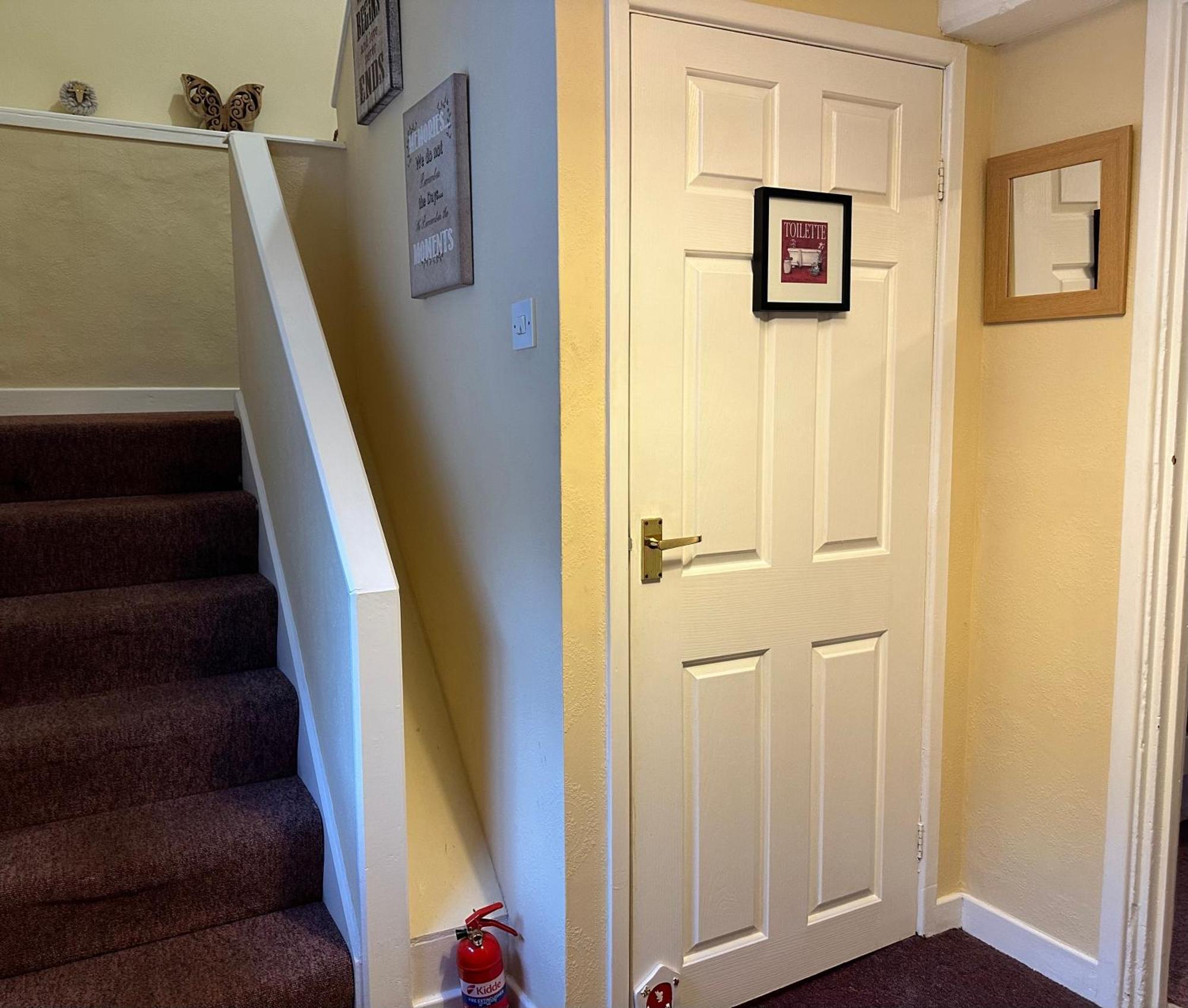 Llanidloes Townhouse-Pet-Friendly-Sleeps 6-Mid Wales Leilighet Eksteriør bilde