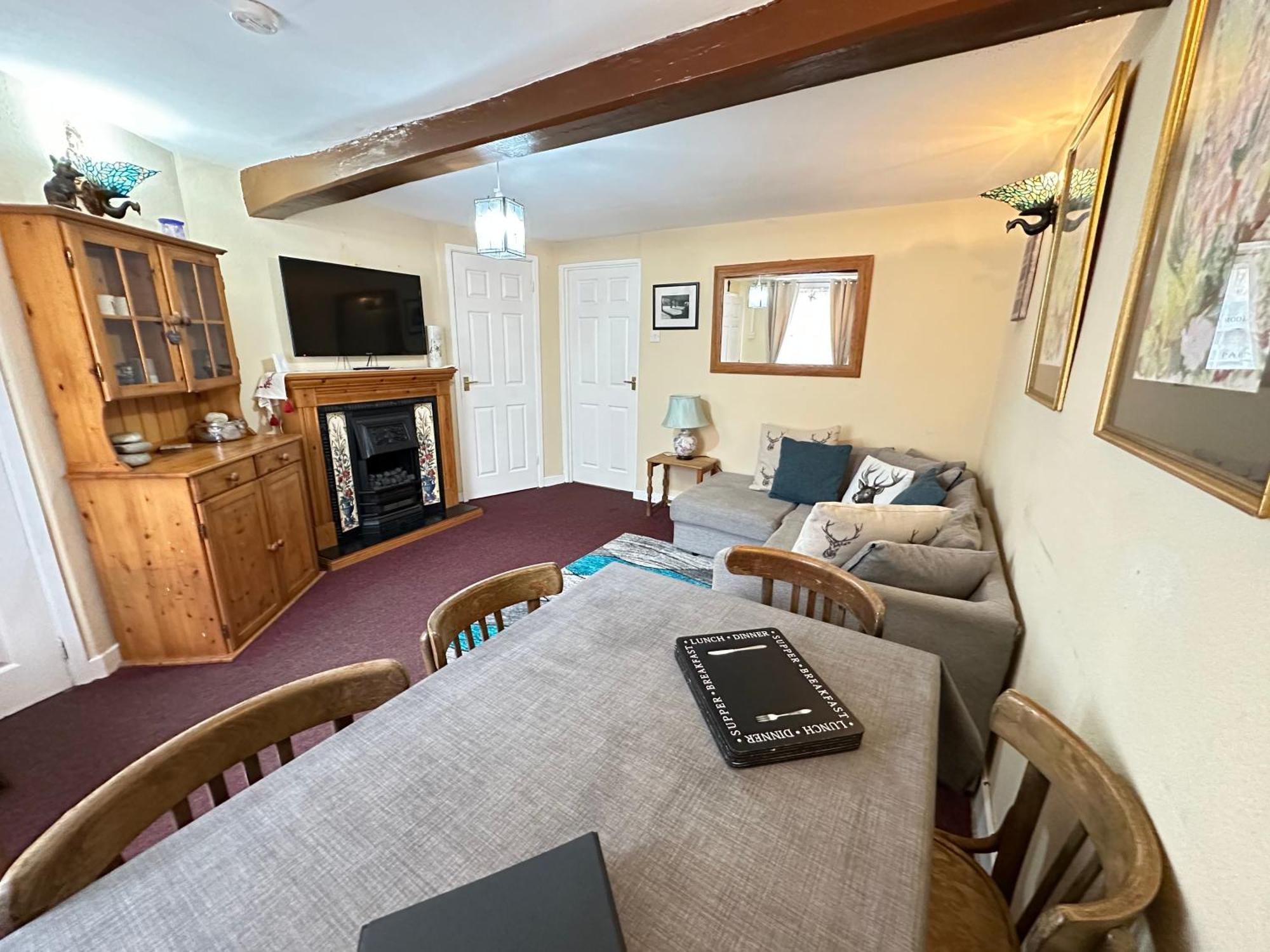 Llanidloes Townhouse-Pet-Friendly-Sleeps 6-Mid Wales Leilighet Eksteriør bilde